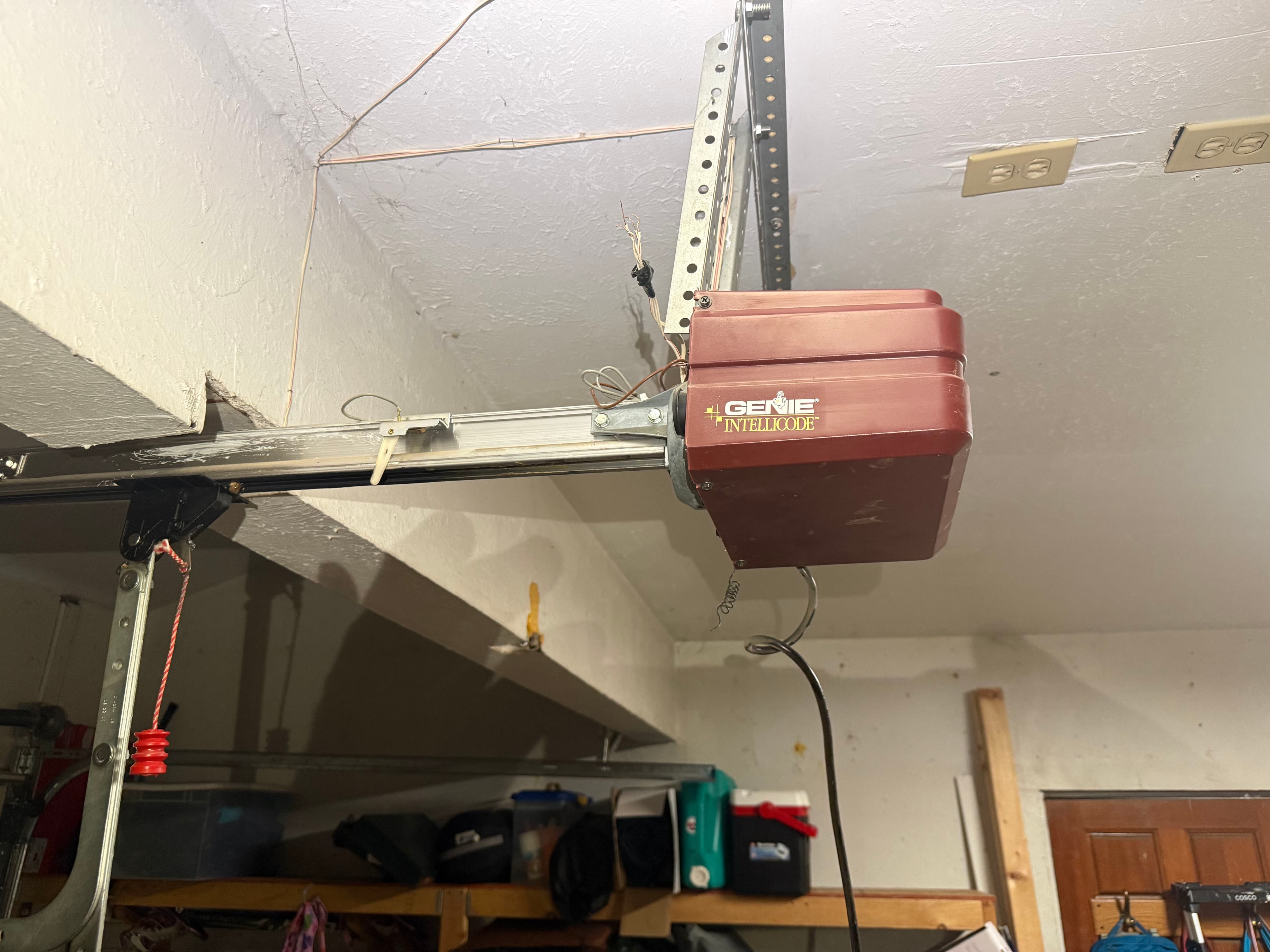Project Garage Door Opener Upgrade for Reliable and Smart Operation image