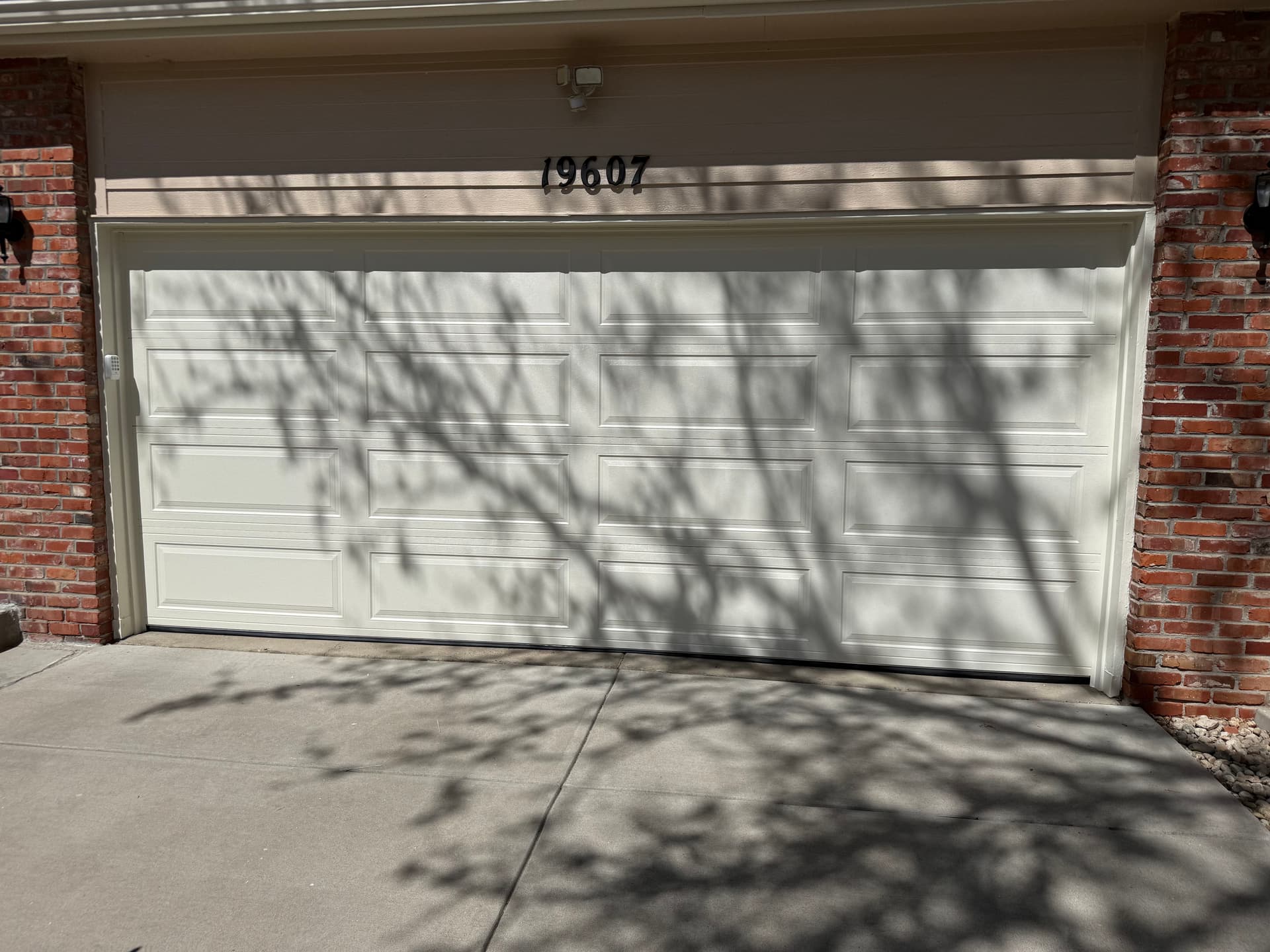 Gallery photos for Old Garage Door Out, Fresh Installation Painted to Match: Image #4