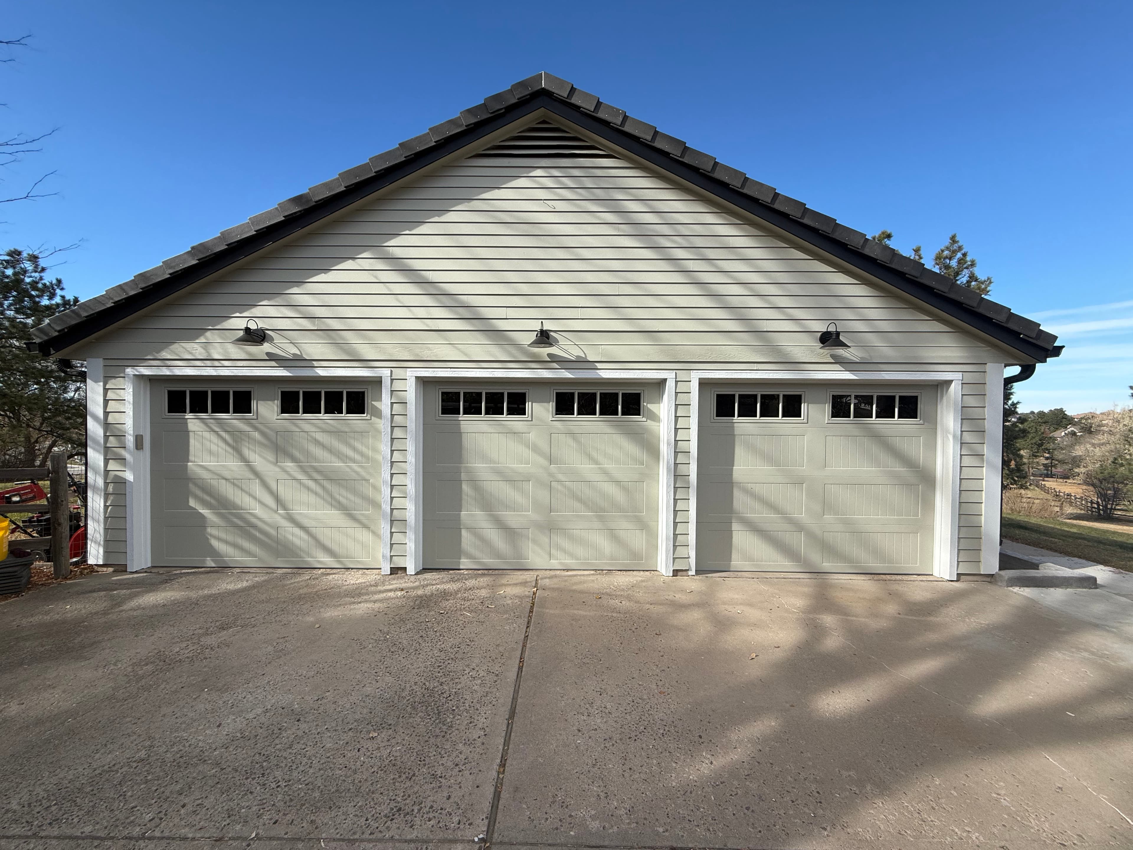 Project Garage Makeover Finish: From Basic to Beautiful image