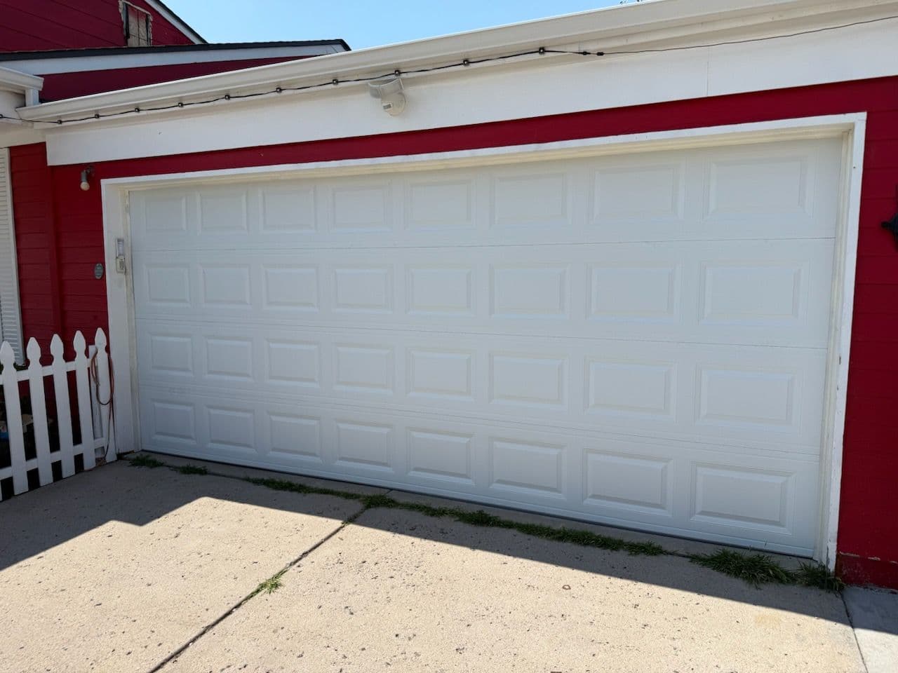 Gallery photos for Transform Your Home with Stylish Garage Doors: Image #1